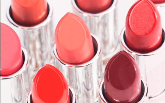 CREAMY LIPSTICK Farmasi Italia